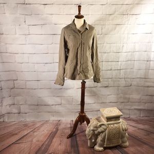 Mountain Hardwear Button Down Vented Camp Hike Fish Shirt in Khaki Tan